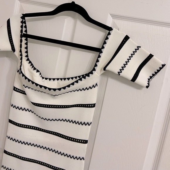 BCBG off shoulder dress black and white in Small - Picture 2 of 4